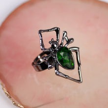 Load image into Gallery viewer, Retro Fashion Animal Ring Creative Black Spider Inlaid Rhinestone